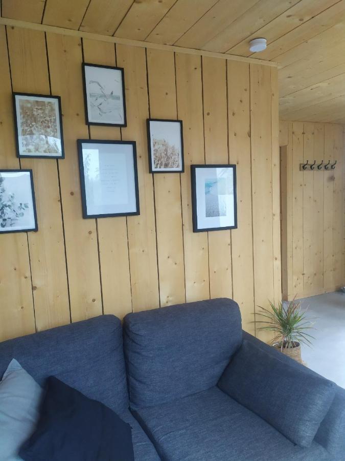 بيرو جْييريك Tiny House Dans Jardin Arbore المظهر الخارجي الصورة