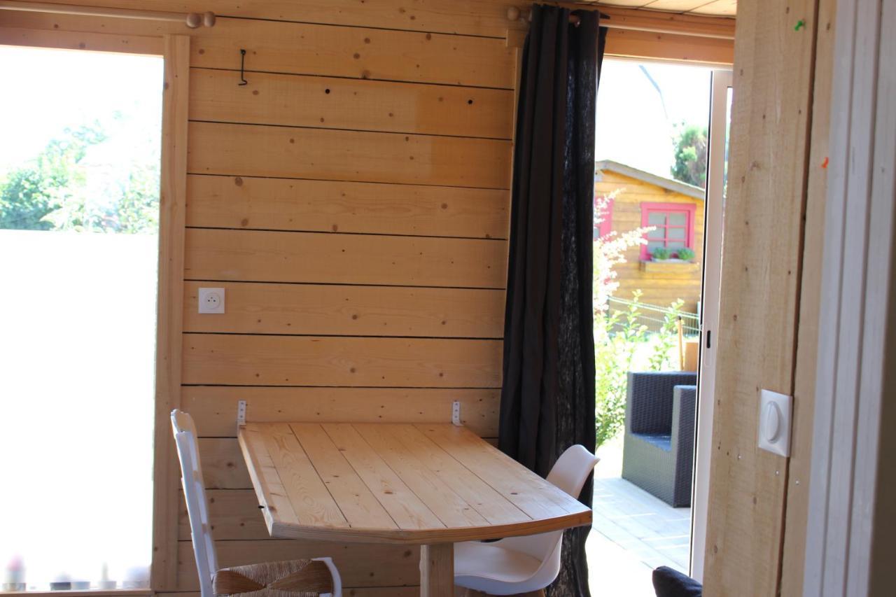 بيرو جْييريك Tiny House Dans Jardin Arbore المظهر الخارجي الصورة