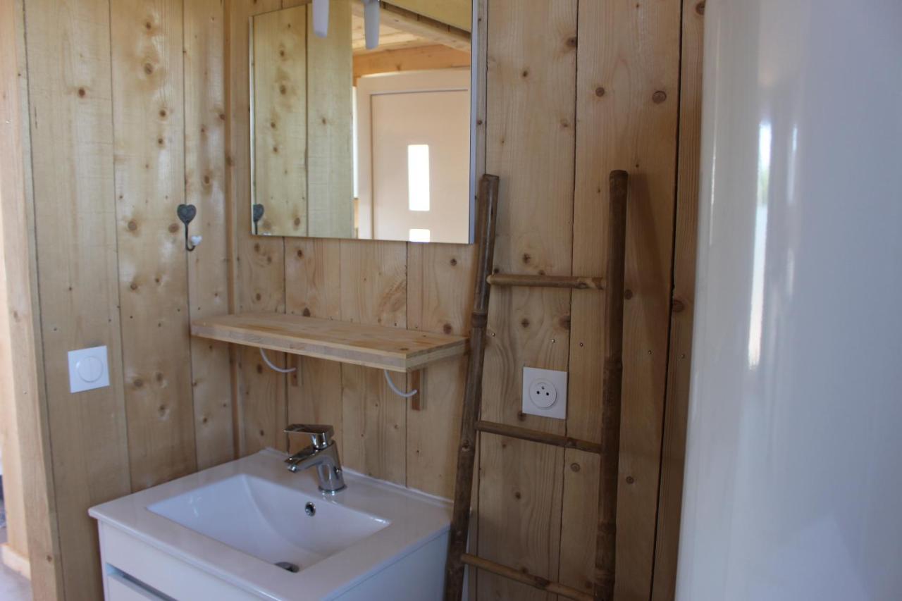 بيرو جْييريك Tiny House Dans Jardin Arbore المظهر الخارجي الصورة